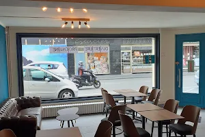 Le Thibinie Café image