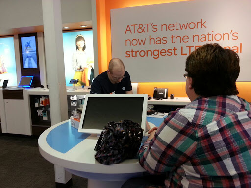 Cell Phone Store «AT&T», reviews and photos, 7900 North Point Pkwy, Alpharetta, GA 30022, USA