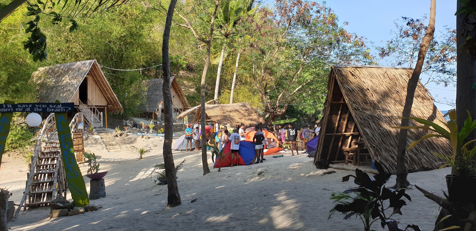 Manaul Beach'in fotoğrafı ve yerleşim