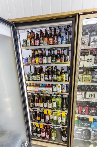Liquor Store «Liquor plus Wine, Spirits, and Craft Beer», reviews and photos, 5753 NE Antioch Rd, Gladstone, MO 64119, USA