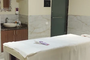 Dhara wellness and Med spa image