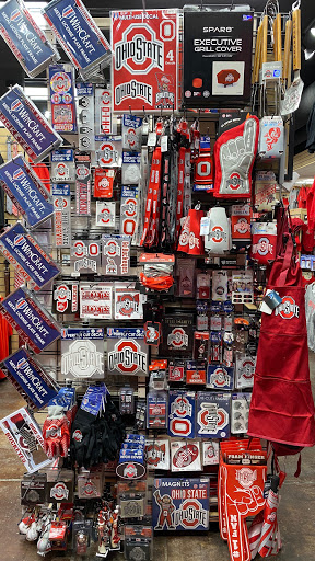 Sportswear Store «Rally House Rookwood», reviews and photos, 2705 Edmondson Rd, Cincinnati, OH 45209, USA