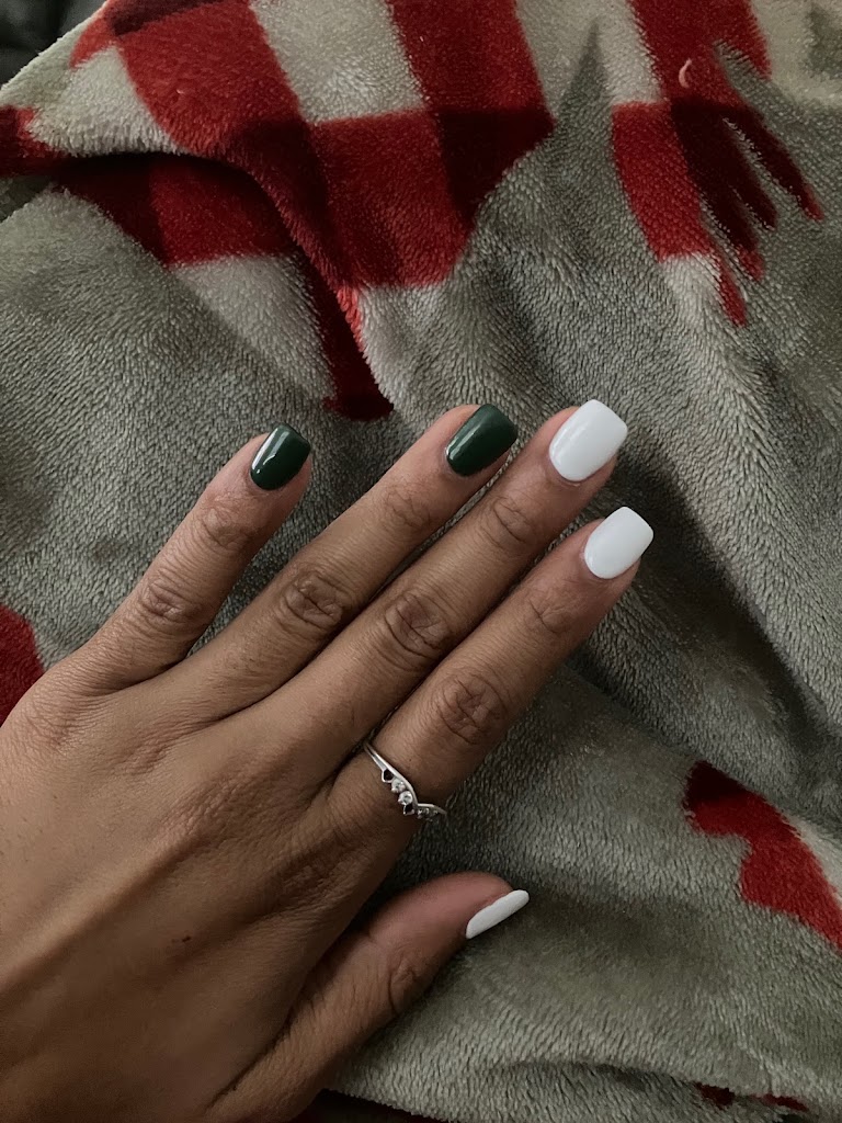 LISA NAILS & SPA 21001