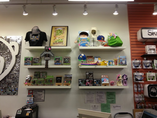 Music Store «Newbury Comics», reviews and photos, 859 Boston Providence Hwy, Norwood, MA 02062, USA