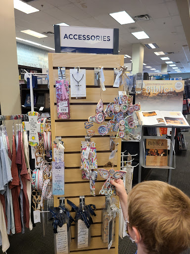 Book Store «Books-A-Million», reviews and photos, 839 Brandon Town Center Dr, Brandon, FL 33511, USA