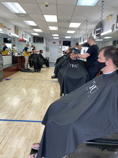 Barber Shop «Miami Beach Barber Shop», reviews and photos, 1114 Normandy Dr, Miami Beach, FL 33141, USA
