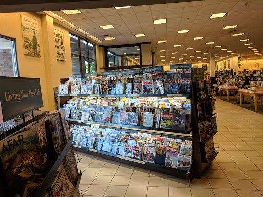 Book Store «Barnes & Noble Booksellers South Corona», reviews and photos, 2470 Tuscany St #101, Corona, CA 92881, USA