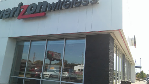 Cell Phone Store «Verizon», reviews and photos, 10651 E US Hwy 36 a, Avon, IN 46123, USA