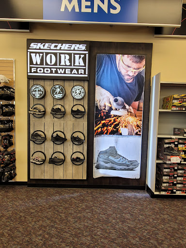 Shoe Store «Shoe Carnival», reviews and photos, 3200 Laclede Station Rd, Maplewood, MO 63143, USA