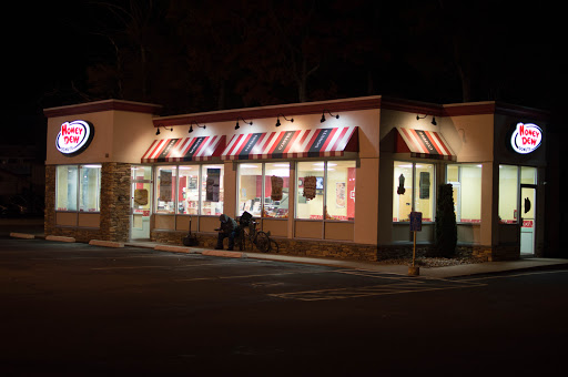 Donut Shop «Honey Dew Donuts», reviews and photos, 225 E Washington St, North Attleborough, MA 02760, USA