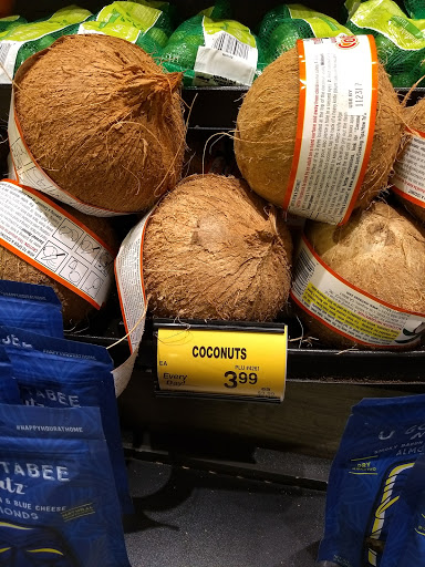 Grocery Store «Safeway», reviews and photos, 1235 Stratford Ave, Dixon, CA 95620, USA