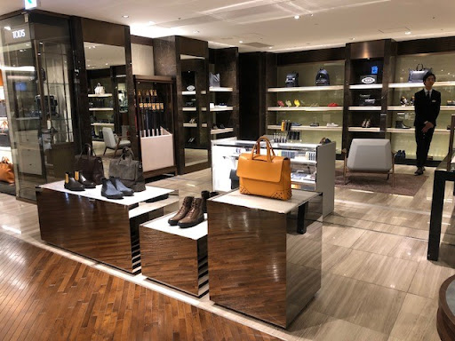 TOD'S 三越銀座店 メンズ