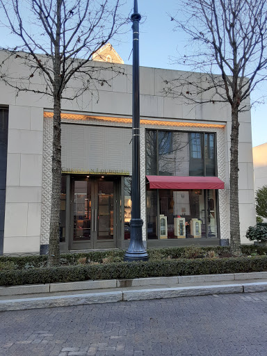 Clothing Store «COS», reviews and photos, 3035 Peachtree Rd NE, Atlanta, GA 30305, USA
