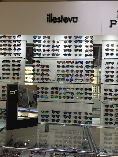 Optician «Framed Eyewear», reviews and photos, 620 Lincoln Rd, Miami Beach, FL 33139, USA