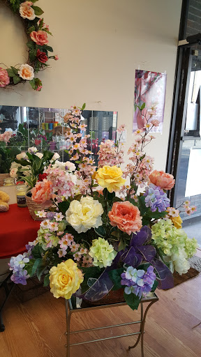 Florist «The Petal Pusher Floral Design», reviews and photos, 6 Elizabeth St, Derby, CT 06418, USA