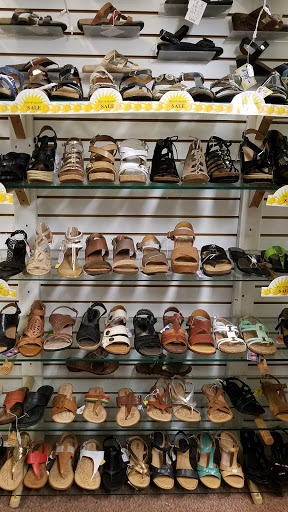 Shoe Store «Heel & Sole Shoes», reviews and photos, 708 Mangrove Ave, Chico, CA 95926, USA