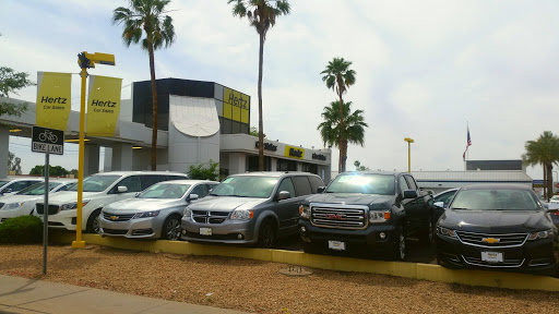 Used Car Dealer «Hertz Car Sales Phoenix», reviews and photos, 1147 E Camelback Rd, Phoenix, AZ 85014, USA