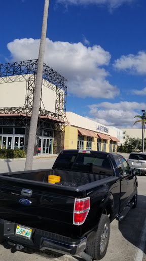 Gym «LA Fitness», reviews and photos, 1901 W 39th St, Hialeah, FL 33012, USA