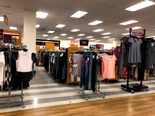 Department Store «T.J. Maxx», reviews and photos, 99 Gateway Dr, Mechanicsburg, PA 17055, USA