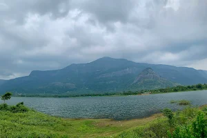 Chulliyar Dam image