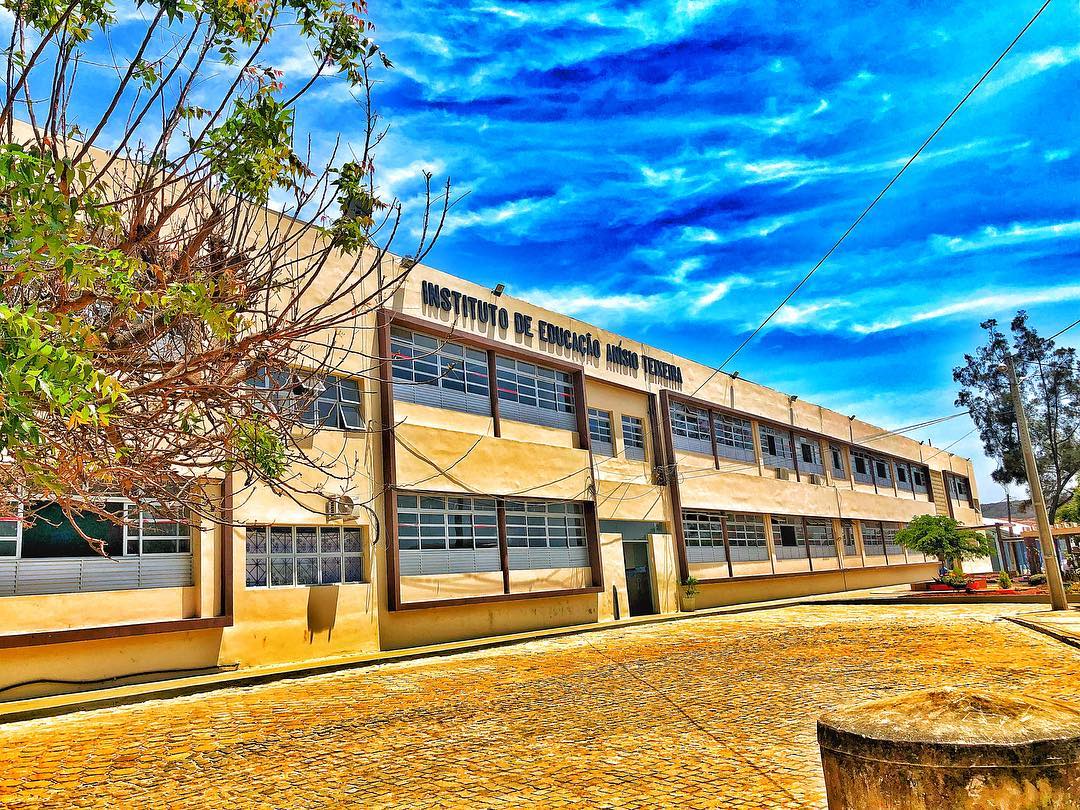 Instituto de Educação Anísio Teixeira