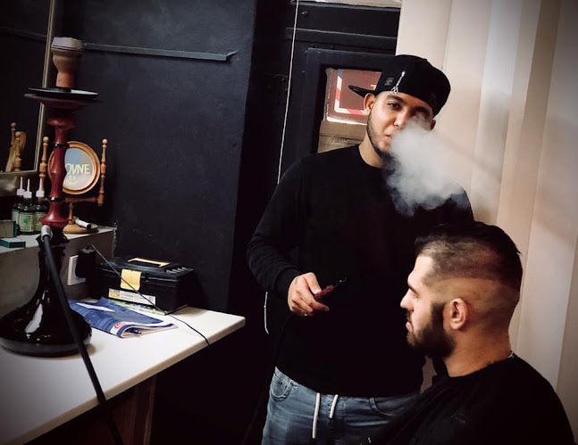 Black Department Barbershop - Praha