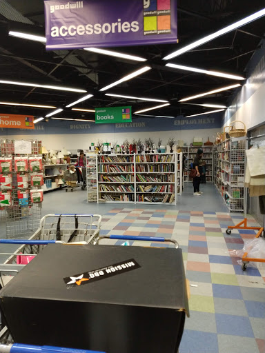 Thrift Store «Goodwill Industries of the Chesapeake, Inc.», reviews and photos