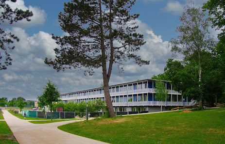 Oettingen Grund & Hauptschule Lange-Mauer-Straße 2, 86732 Oettingen in Bayern, Deutschland