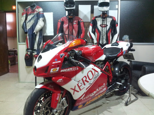 Motos Rufino en Santa Coloma de Farners, Girona