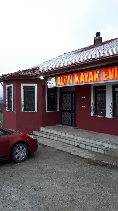 Ali'n Kayak Evi