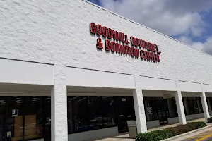 Goodwill Palm Beach Gardens (Northlake) Store & Donation Center image