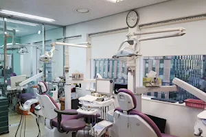 Dental Clinic Dentist Jaw Joint TMJ Leebumkwon image