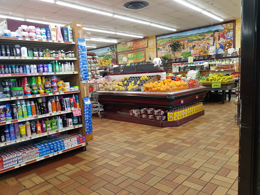 Grocery Store «Supermercado La Chiquita», reviews and photos, 651 Ashland Ave, Aurora, IL 60505, USA