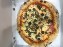 Plats et boissons du Pizzas à emporter Hermosa Pizza | Pizza à emporter Lyon - n°18