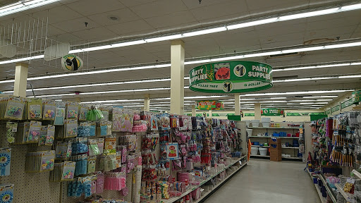 Dollar Store «Dollar Tree», reviews and photos, 1 Padanaram Rd, Danbury, CT 06811, USA