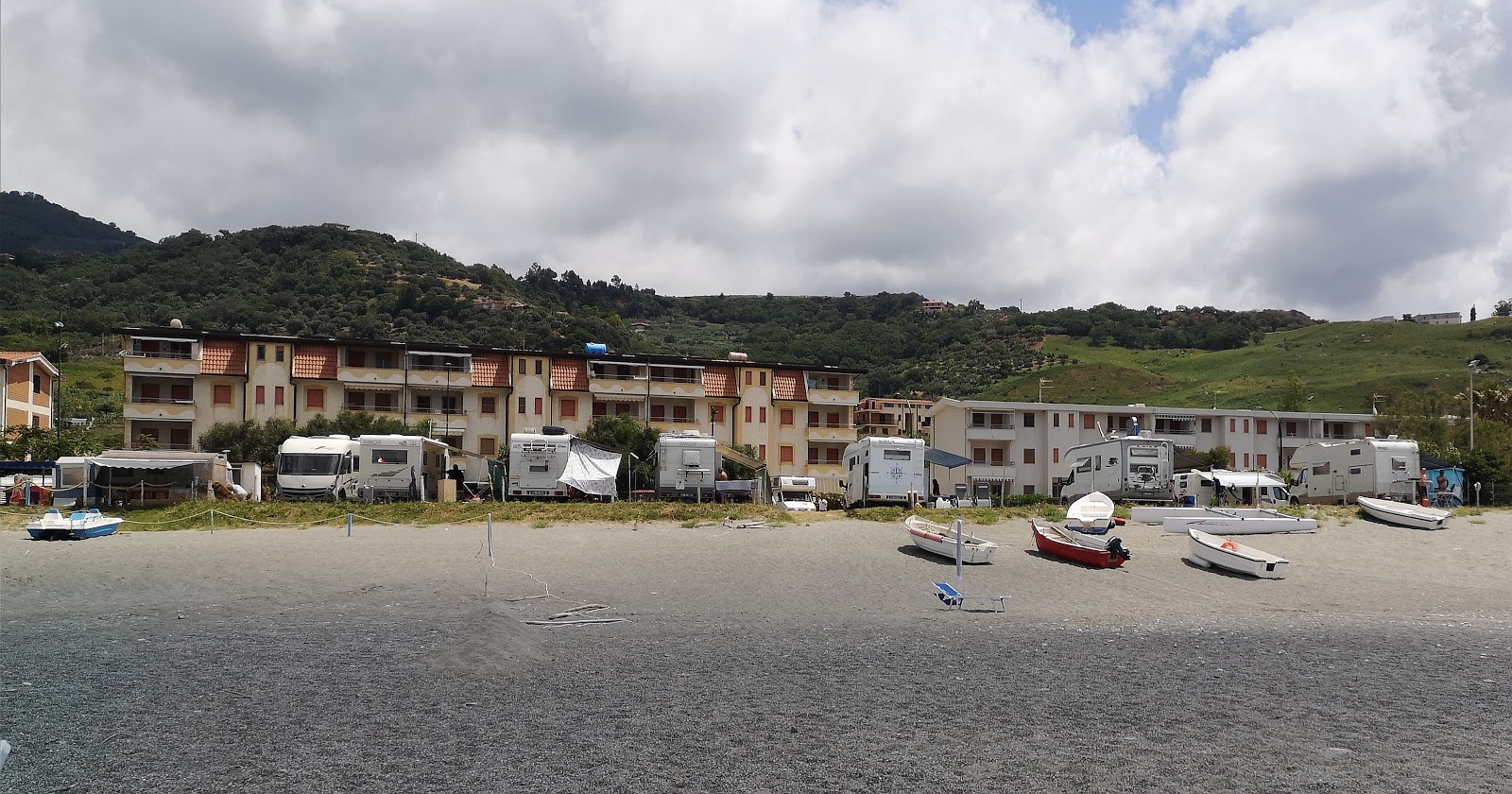 Fotografie cu Cartolano beach cu nivelul de curățenie in medie