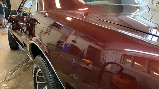 Johnnys Automotive Care en Middletown