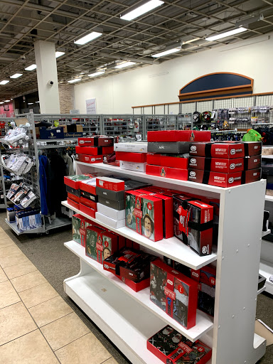 Clothing Store «Burlington Coat Factory», reviews and photos, 24 Wayne Hills Mall, Wayne, NJ 07470, USA