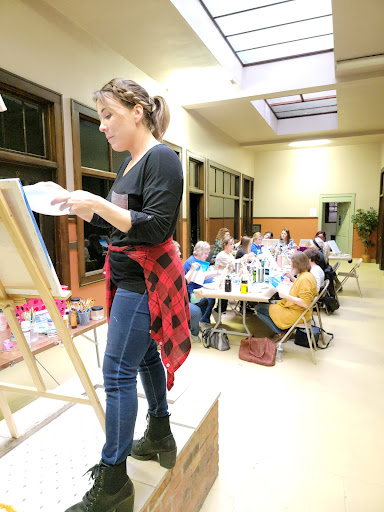 Furniture Store «drab to Fab Furnishings», reviews and photos, 209 S Main St, Winchester, IN 47394, USA