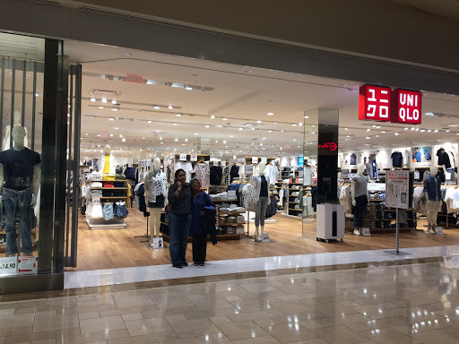 Shopping Mall «The Shops at Chestnut Hill», reviews and photos, 199 Boylston St, Chestnut Hill, MA 02467, USA