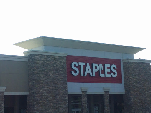 Office Supply Store «Staples», reviews and photos, 2100 E Snelling Dr #42, Roseville, MN 55113, USA