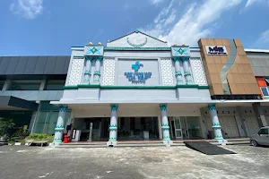 Klinik Utama Mata "Dr. YAP" Magelang image