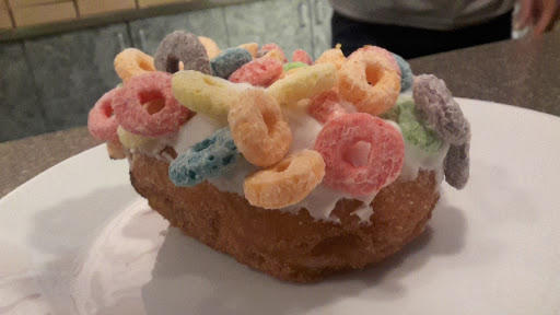 Donut Shop «YoYo Donuts * Coffee * Ice Cream», reviews and photos, 5757 Sanibel Dr, Minnetonka, MN 55343, USA