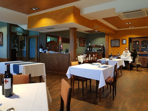 Información y opiniones sobre Restaurante La Máquina de Lugones