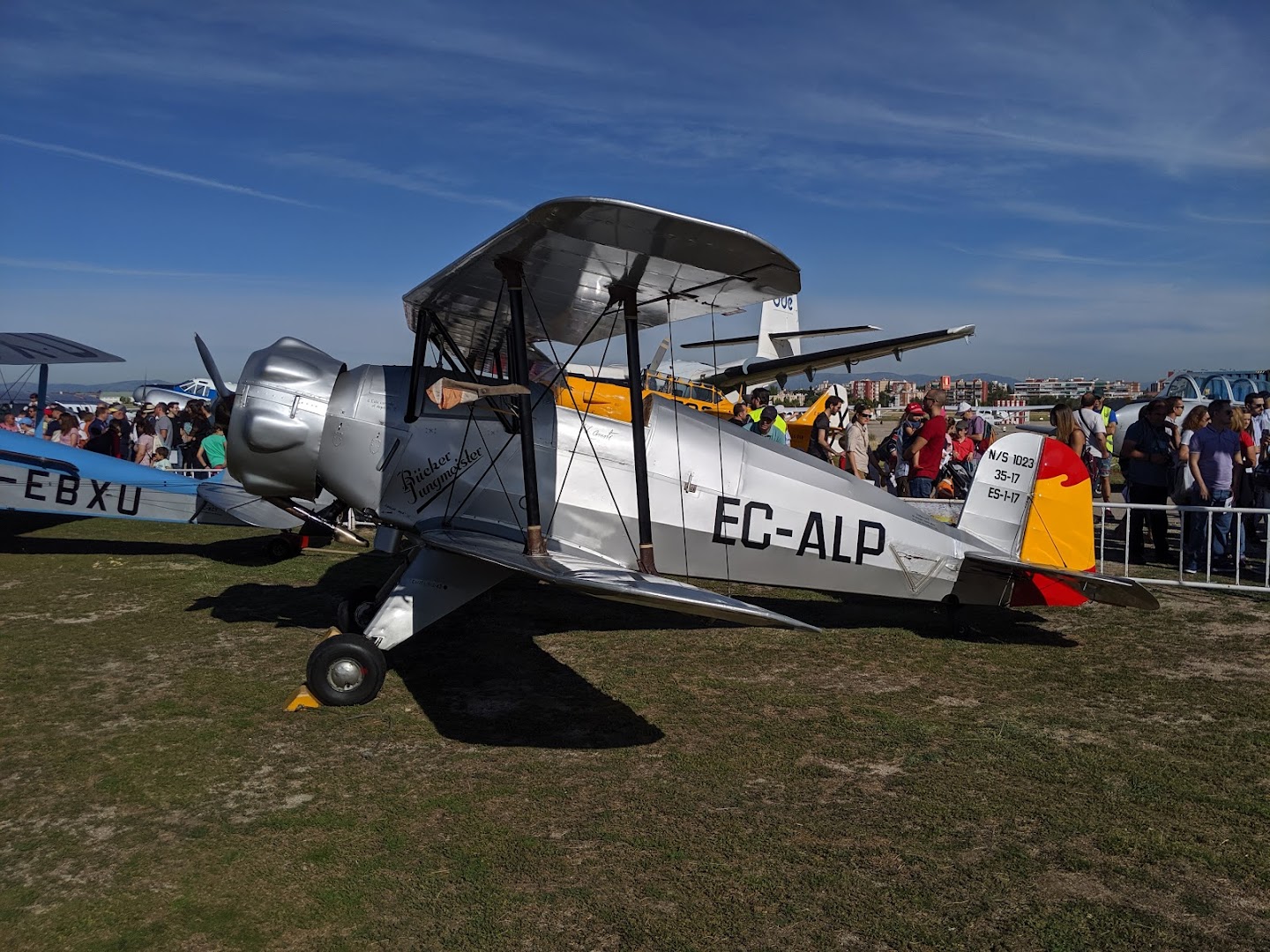 Fundacion Infante de Orleans exhibición de Aviones Históricos en Vuelo
