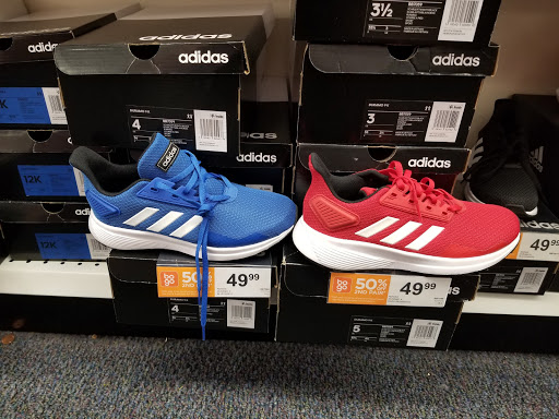 Shoe Store «Rack Room Shoes», reviews and photos, 18700 Limestone Commercial Dr, Pflugerville, TX 78660, USA