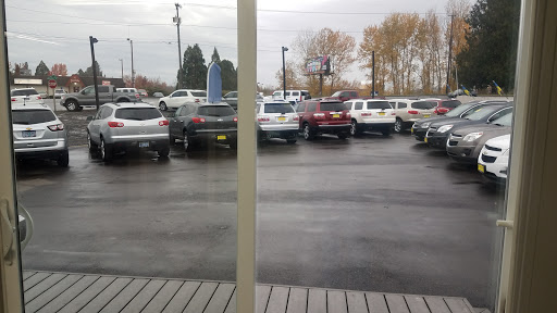 Used Car Dealer «Auto Outlet, Carfax Certified Auto Sales/Financing», reviews and photos, 496 Lancaster Dr SE, Salem, OR 97317, USA
