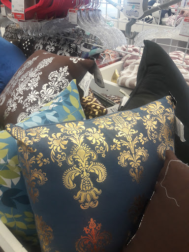 Shopping Mall «Middlesex Mall», reviews and photos, 6747 Hadley Rd, South Plainfield, NJ 07080, USA