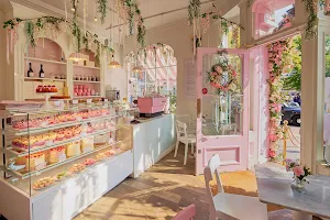 Peggy Porschen Belgravia image