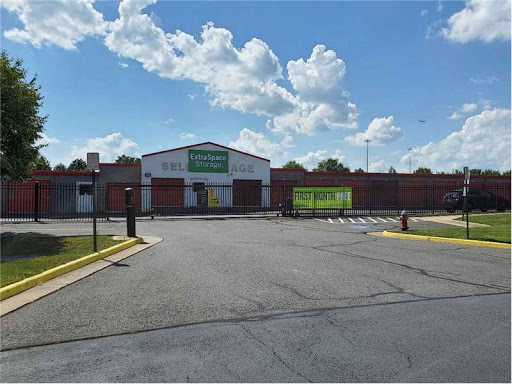 Self-Storage Facility «Guaranty Self Storage», reviews and photos, 4526 Daly Dr, Chantilly, VA 20151, USA